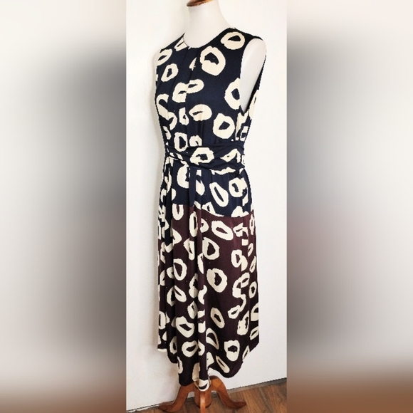 UNIQUE WHISTLES DRESS - Picture 1 of 14